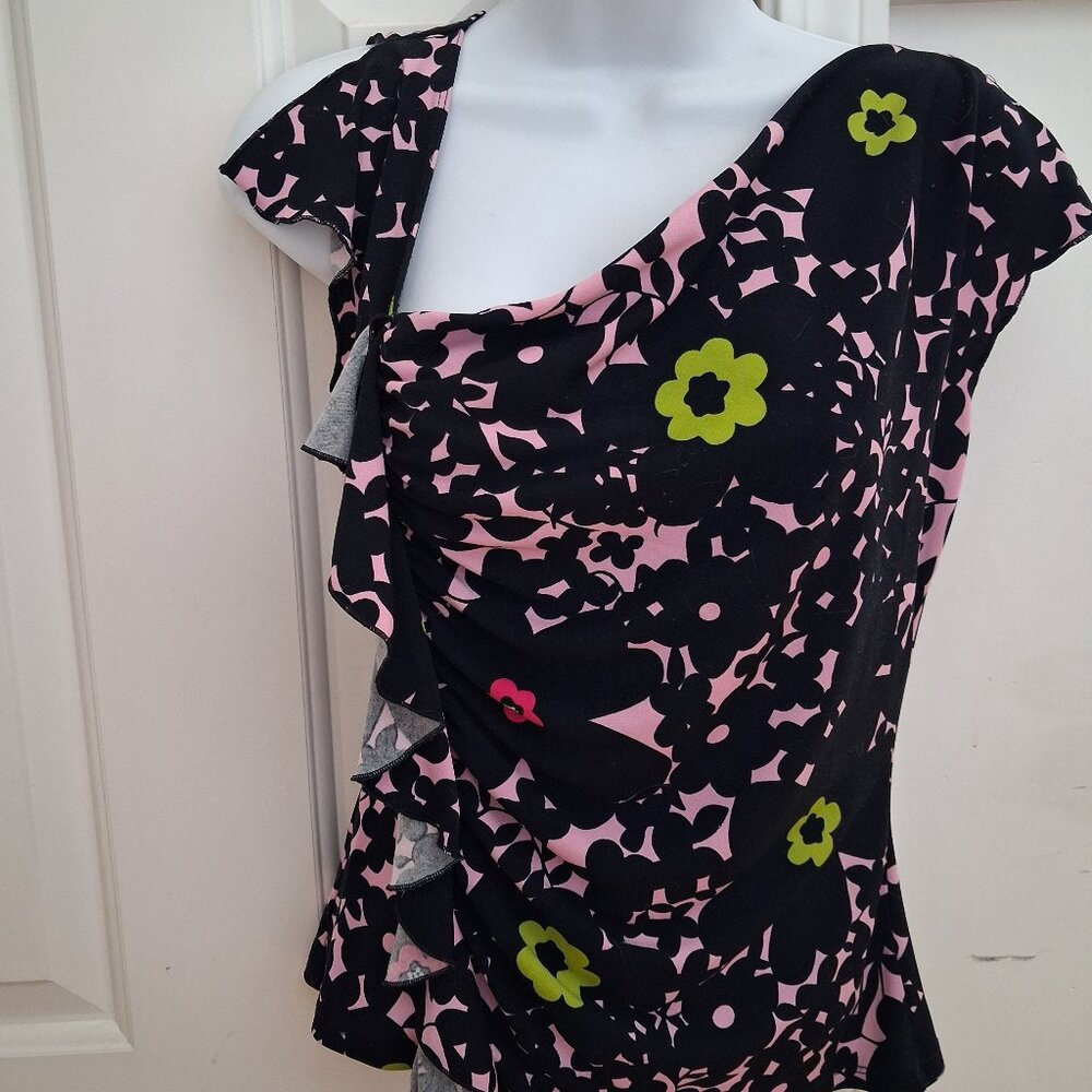 BCBG Paris Contemporary Floral Ruffle blouse